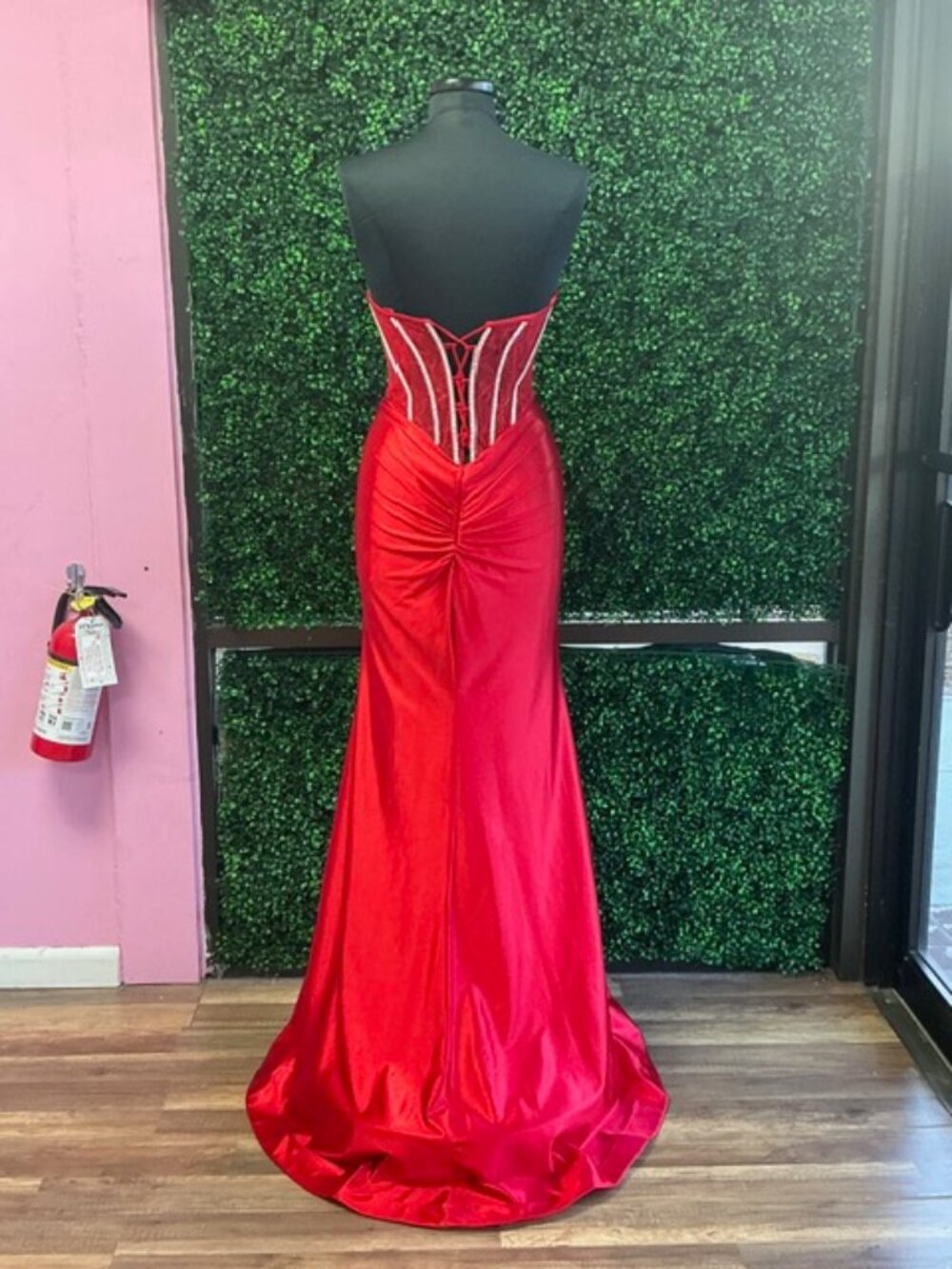 LaDivine, Red, Size 14 - Picture 3 of 3